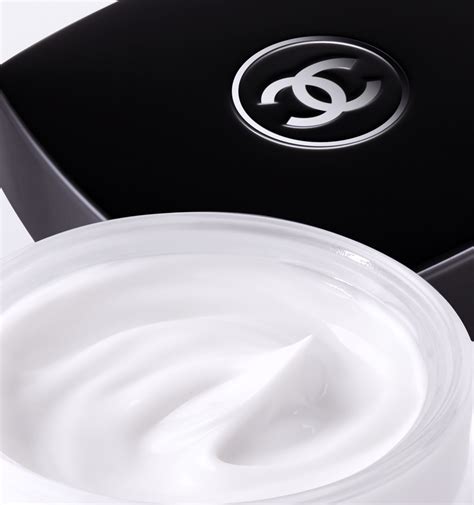 chanel mondmasker|N°1 DE CHANEL REVITALIZING MASK.